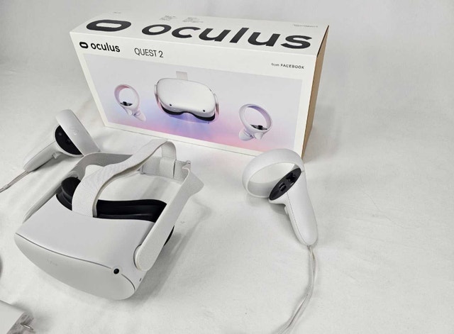 OCULUS QUEST 2 VR Gaming Headset Meta Quest 2 - photo 3