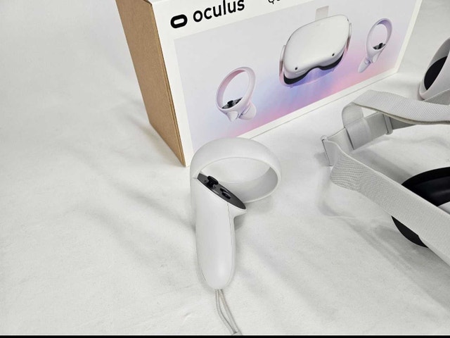 OCULUS QUEST 2 VR Gaming Headset Meta Quest 2 - photo 4