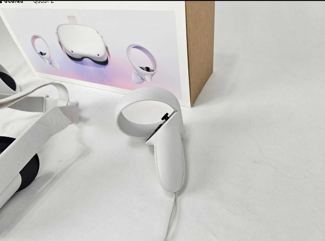 OCULUS QUEST 2 VR Gaming Headset Meta Quest 2 - photo 5
