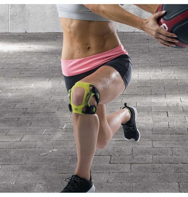 DonJoy Performance WEBTECH Short Knee Brace - Size Small - photo 4