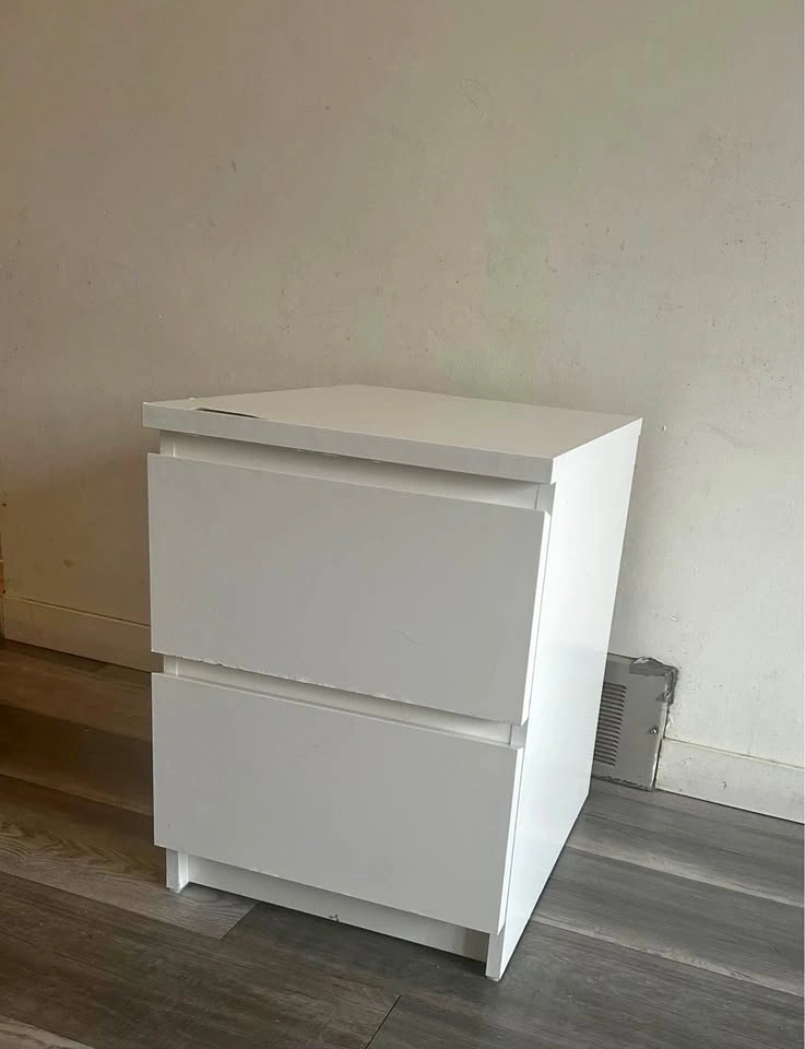 White 2-Drawer Nightstand