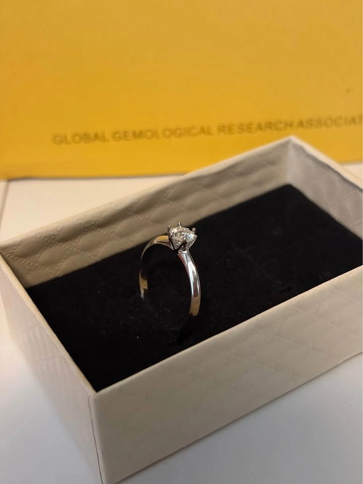 Moissanite Promise/Engagement Ring - photo 2