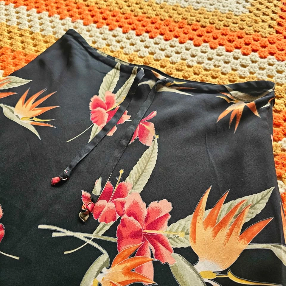 Size 6 Silk 90s Tommy Bahama Hawaiian Tropical Floral Skirt - photo 5