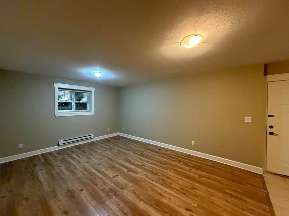 Legal Basement Suite - Willoughby Langley - photo 3