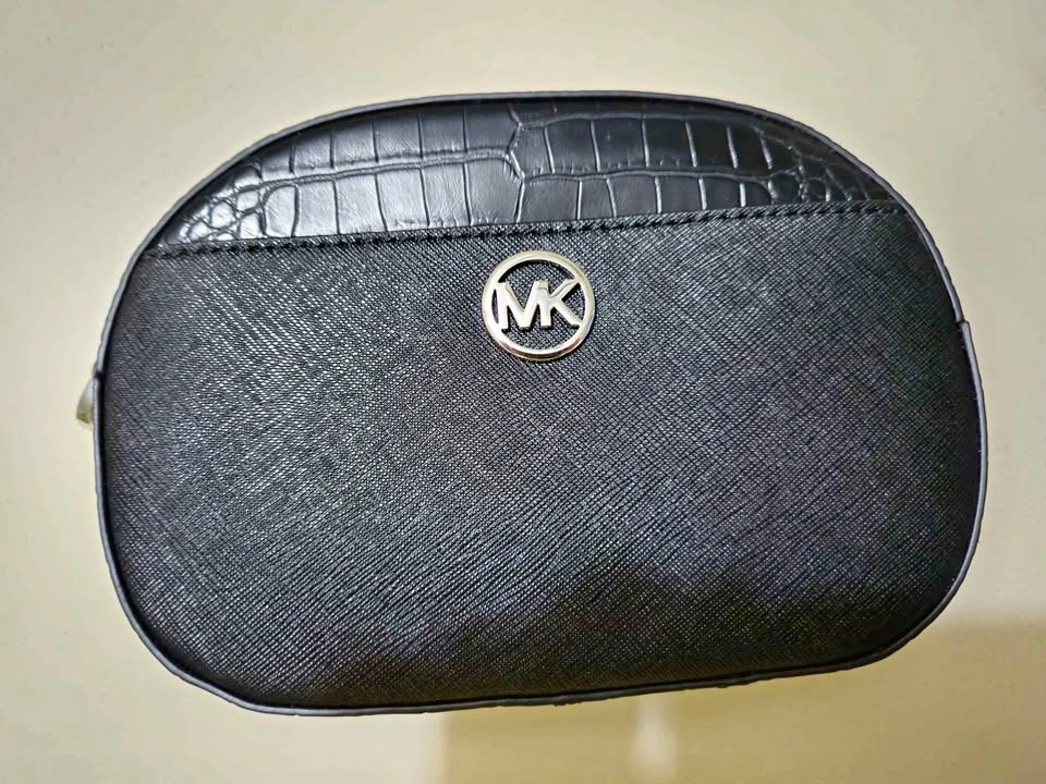 Michael Kor's - Jet Set Glam Leather Crossbody Bag