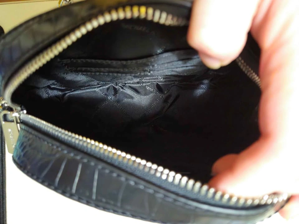Michael Kor's - Jet Set Glam Leather Crossbody Bag - photo 3