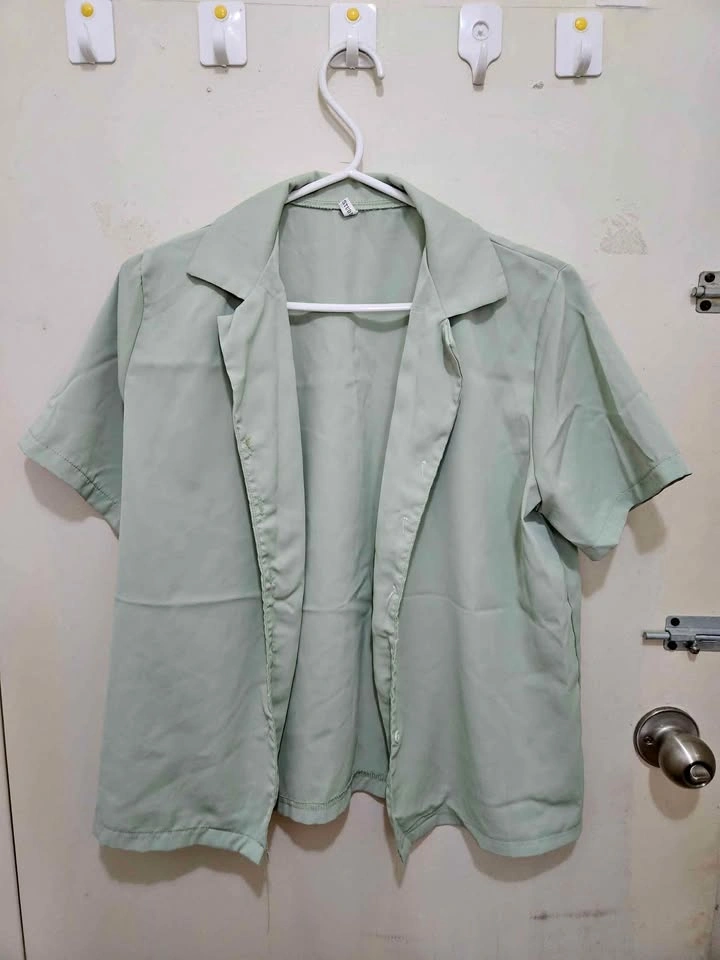 Green Short-Sleeve Button-up