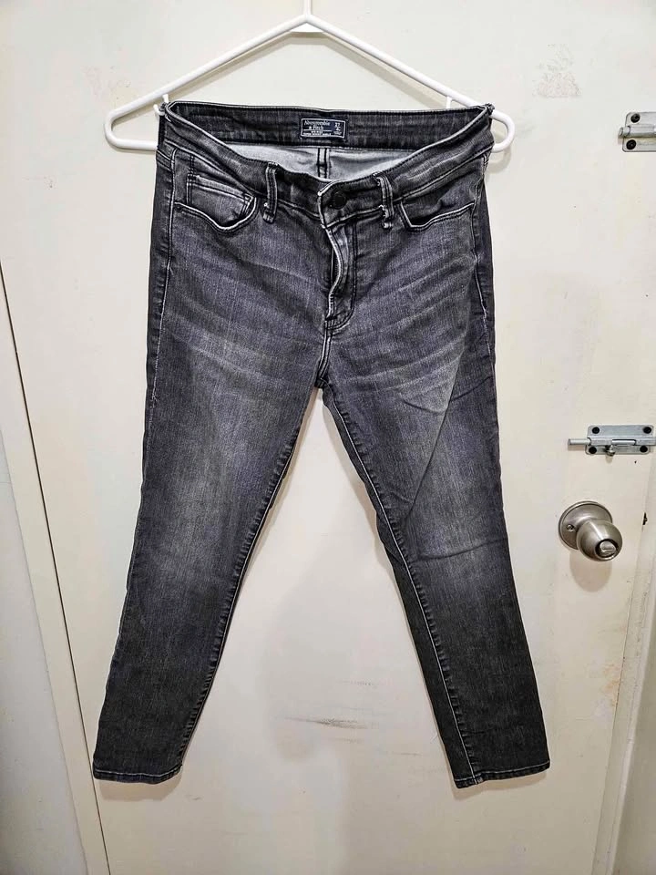 Abercrombie & Fitch - Skinny Jeans