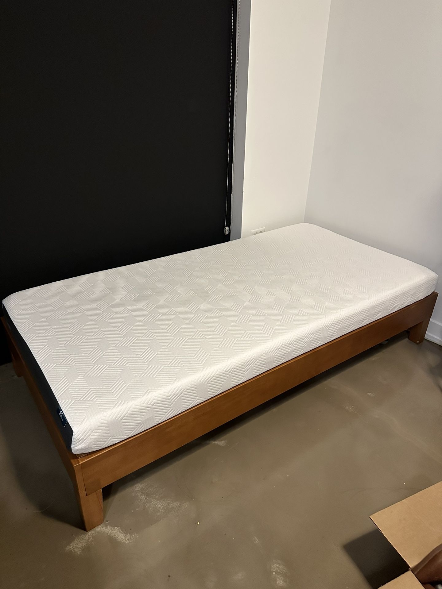 Almost New Twin Bed & Mattress - photo 4