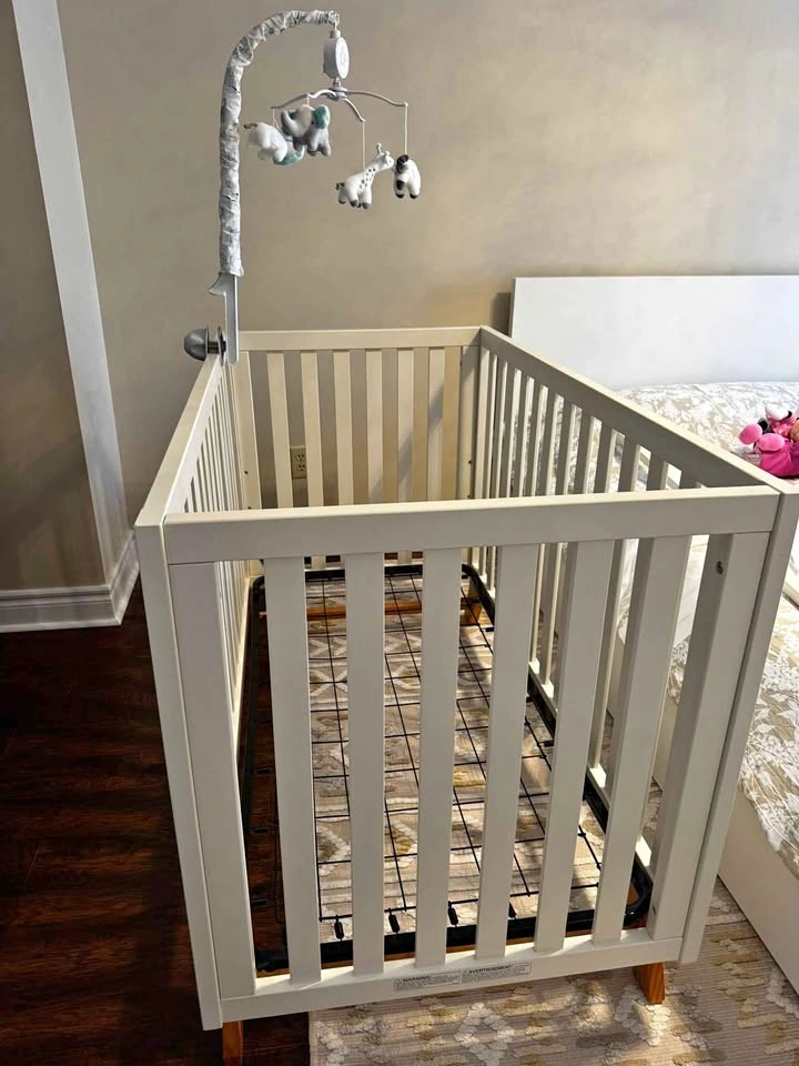 Forever Eclectic SOHO 4-in-1 Convertible Crib - White