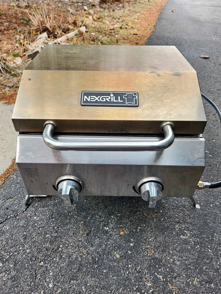 Portable BBQ Grill – Ready for Adventure!