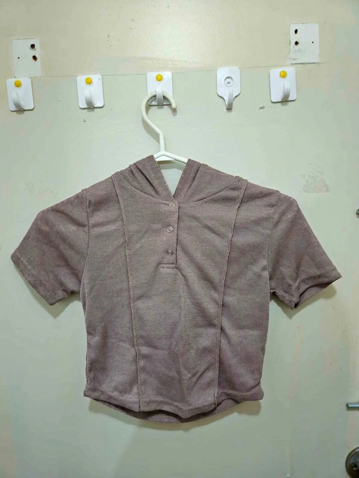 Durumi - AMBER Hooded tee