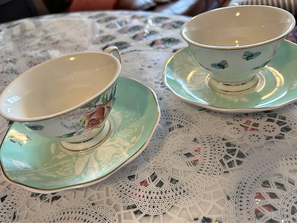 Teacups and Saucers for 2