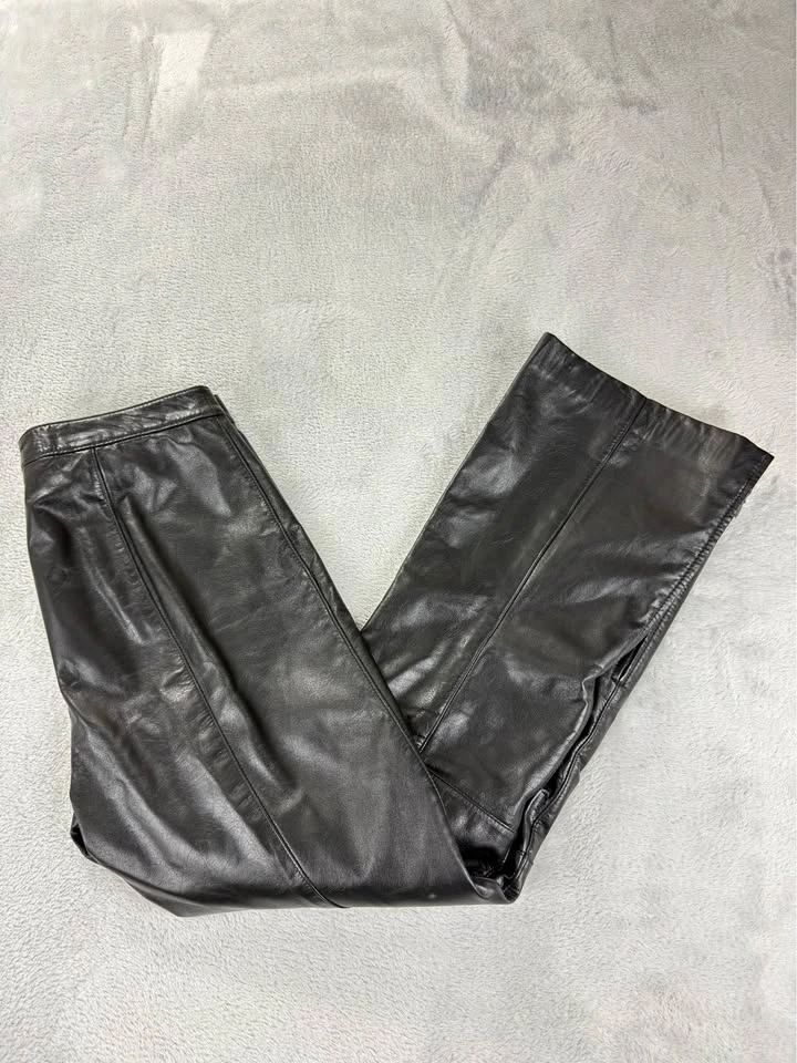 Danier Leather Black Pants Women's Size 6