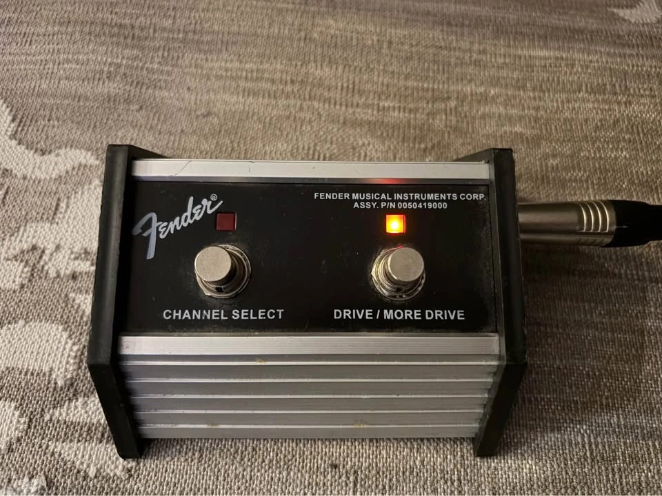 Fender Frontman 212r Amp (100-watt, Solid-state 2x12”) - photo 4