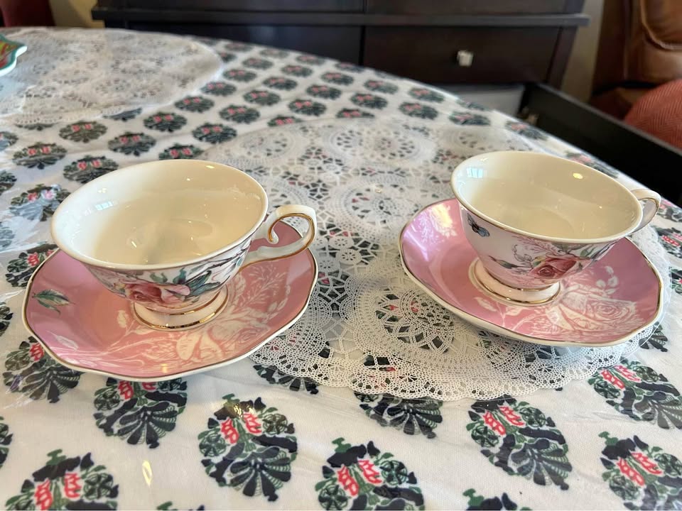 Teacups and Saucers for 2
