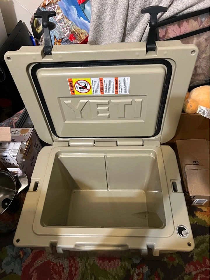 YETI TUNDRA 35-101 Cooler - photo 2