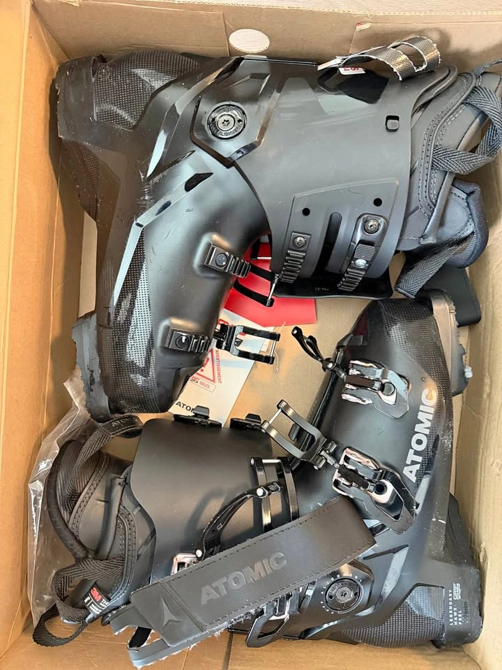 Atomic Hawx Ultra 115 S Ski Boots (Size 26/26.5) – Like New