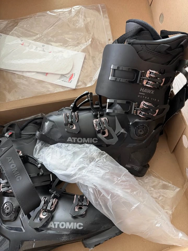 Atomic Hawx Ultra 115 S Ski Boots (Size 26/26.5) – Like New - photo 3