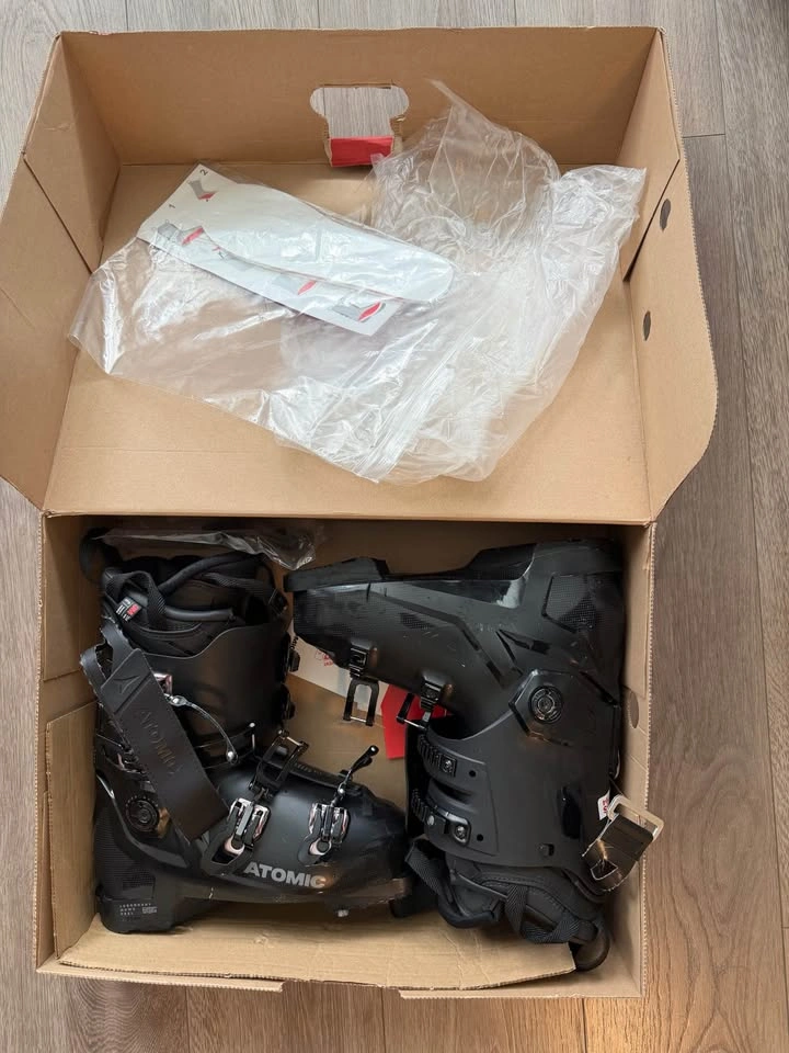 Atomic Hawx Ultra 115 S Ski Boots (Size 26/26.5) – Like New - photo 5