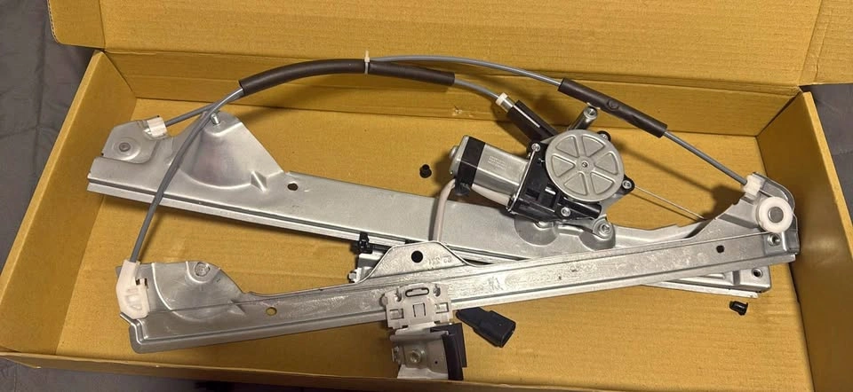 Rear Right Window Regulator & Motor – 2010 Chevy Crew Cab (NEW)