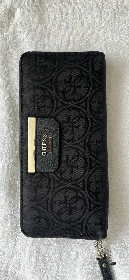 NEW Guess Black Zip-Around Wallet – Never Used - photo 5