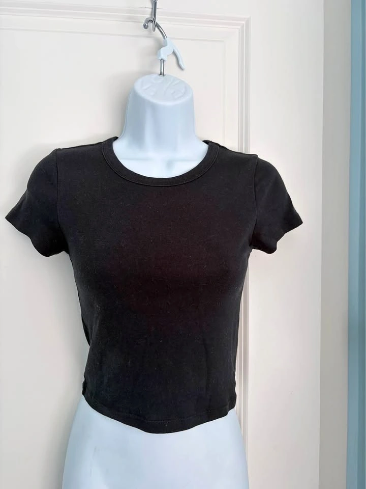 American Eagle shirt size S
