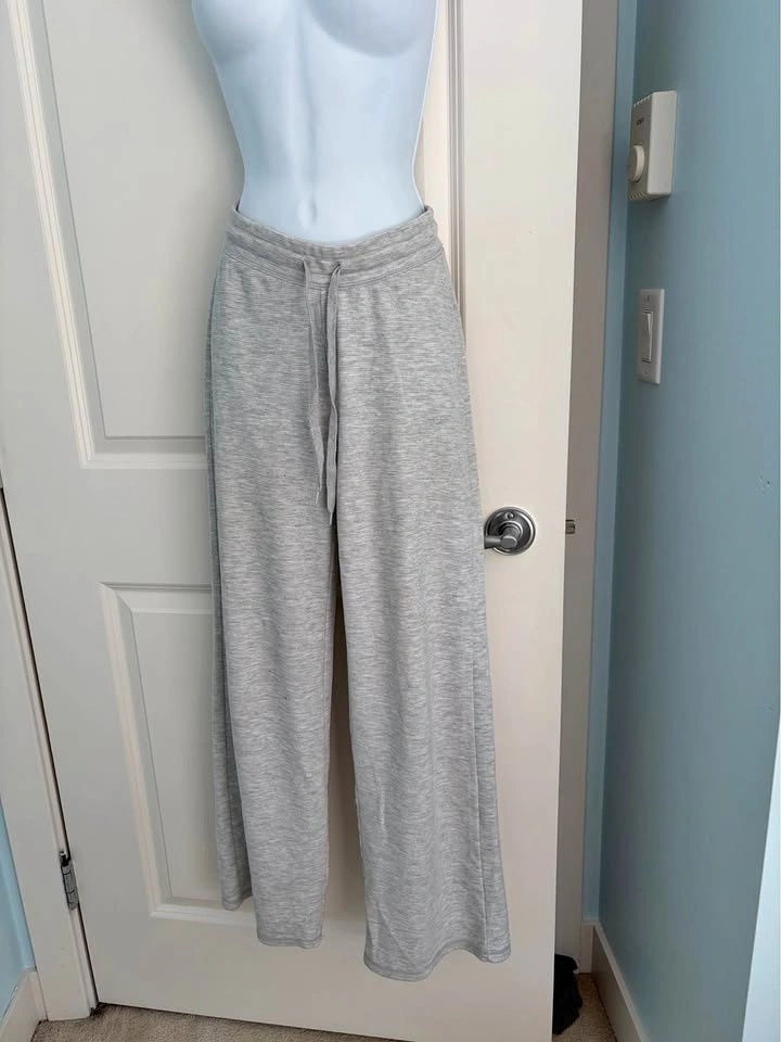 TNA ribbed pants size xs