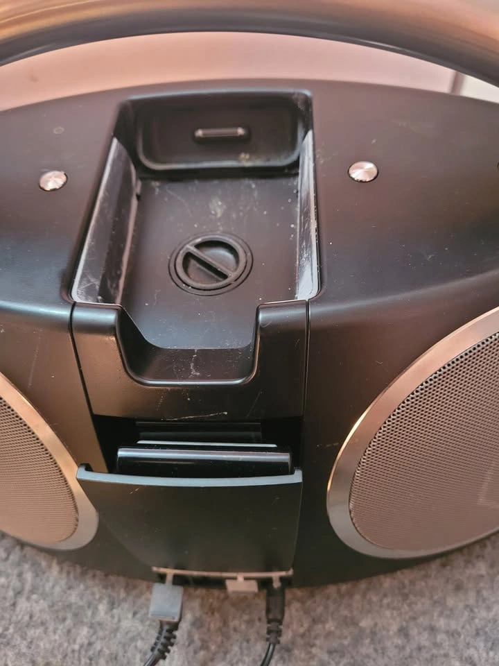 Harman Kardon Go+Play 1st Gen Portable Speaker - photo 5