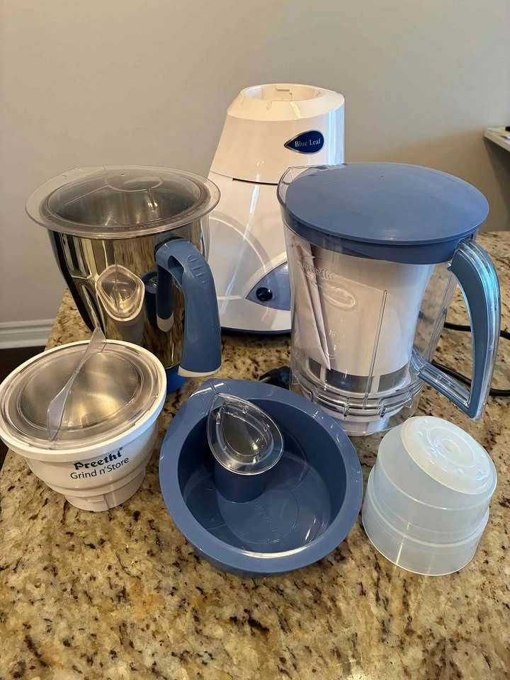 Preethi Blue Leaf Platinum Mixer Grinder Set - Like New - photo 2