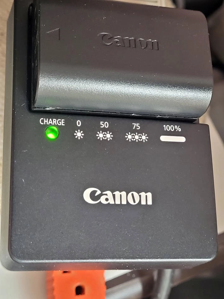 Canon EOS 60D DSLR Camera