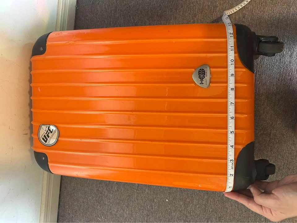 Orange carry-on luggage hard shell - photo 5