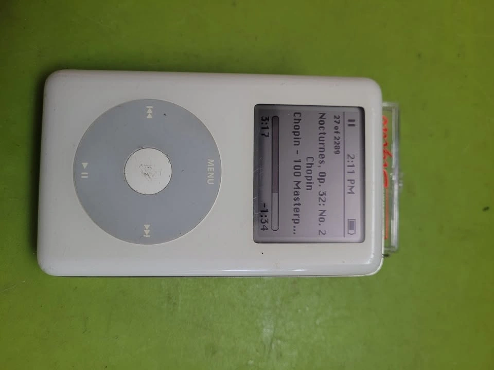 20GB Apple iPod 4th Gen Monochrome A1059 - New Battery - photo 3