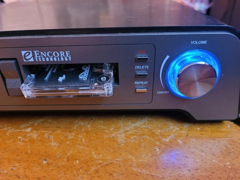 Encore Technology Deluxe Stereo Cassette System - photo 3