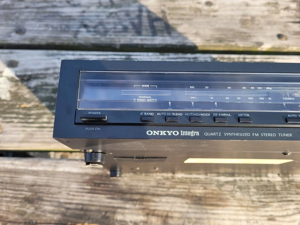 Onkyo Integra Quartz T-9060 Stereo Tuner Made in Japan - photo 2