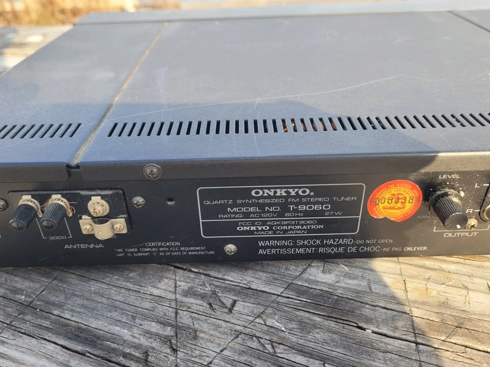 Onkyo Integra Quartz T-9060 Stereo Tuner Made in Japan - photo 5