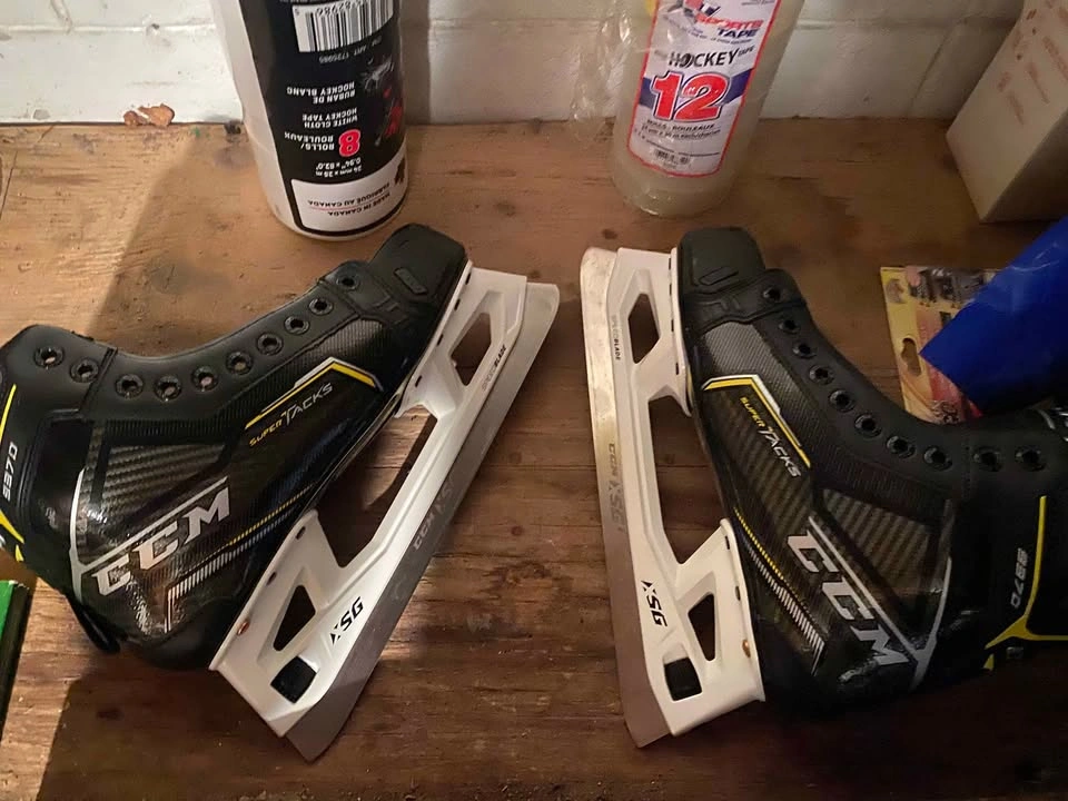 CCM Super Tacks 9370 Senior Goalie Skates Size 7.5 D - photo 2