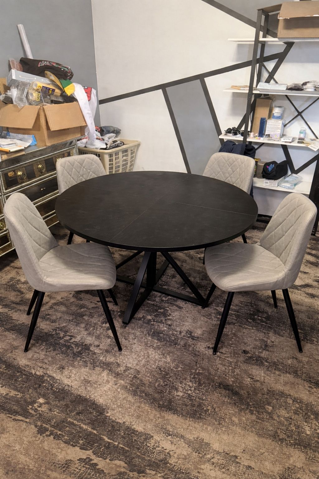 Dining Table & chairs
