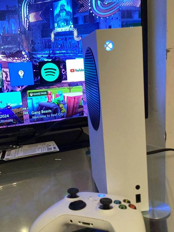 Xbox Series S - photo 3