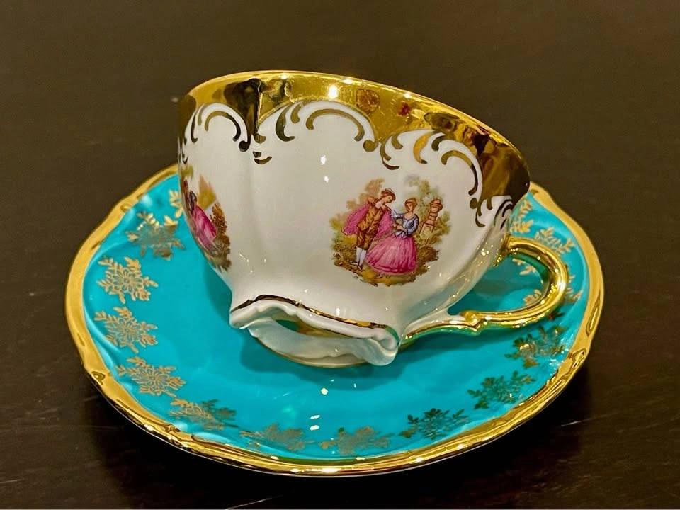 Vintage Small coffee cup and saucer - photo 2