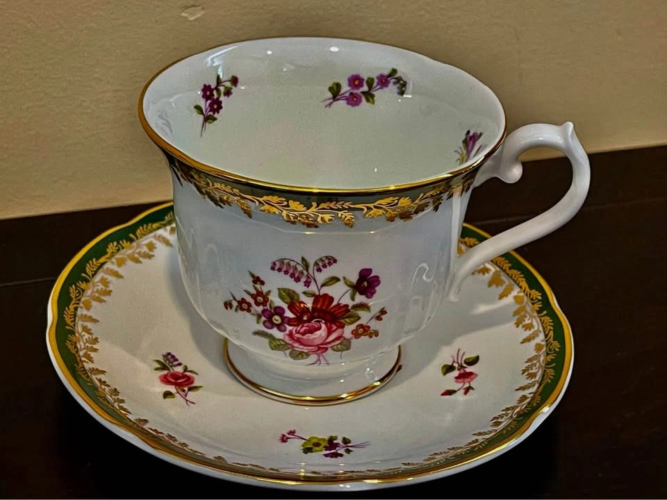 Denby Rockingham Green & Gold Tea Cup & Saucer Set - $15 Each - photo 2