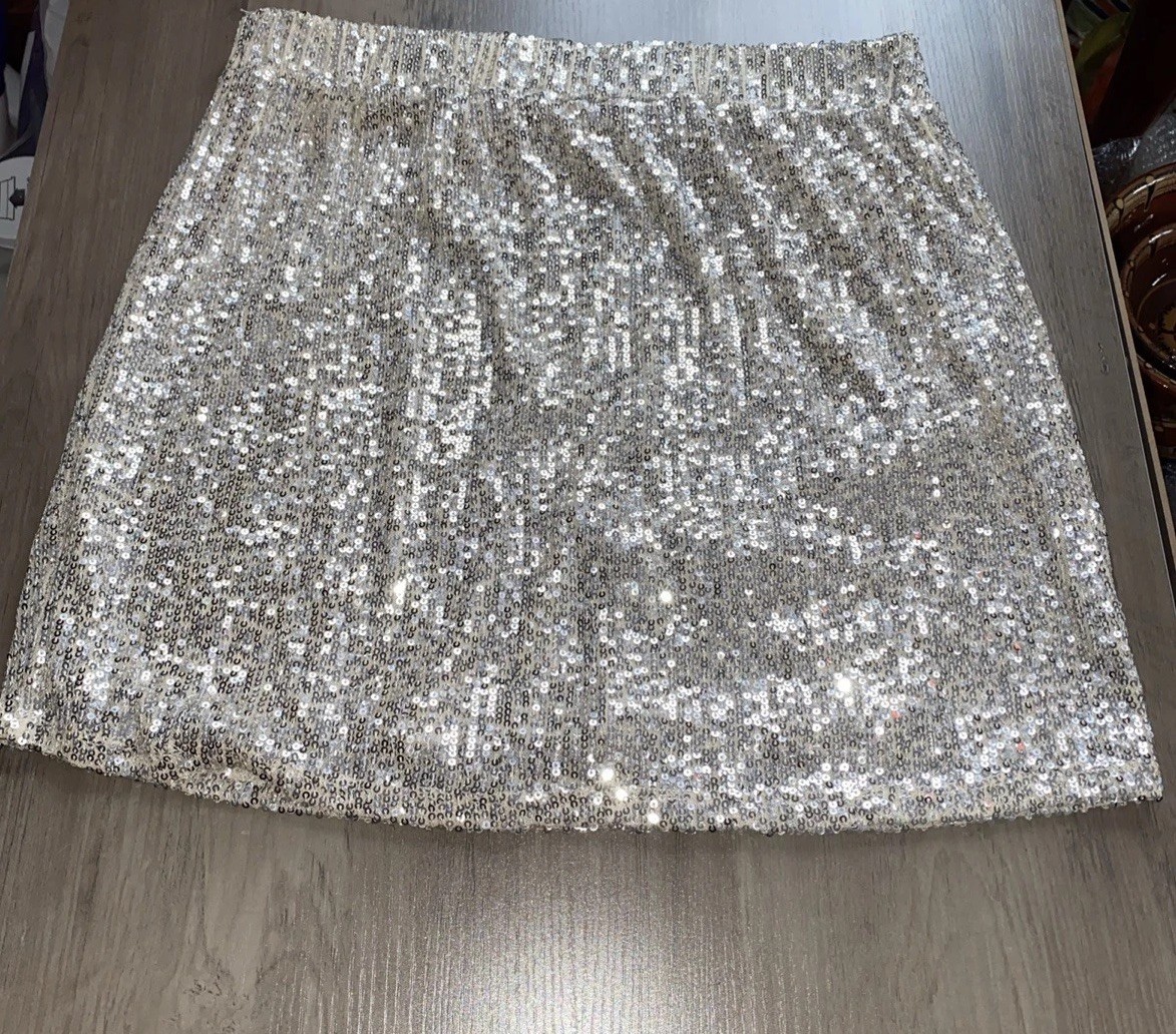 Love on a Hanger Sequin Skirt Size M Gold/Champaign Disco Cockta - photo 2