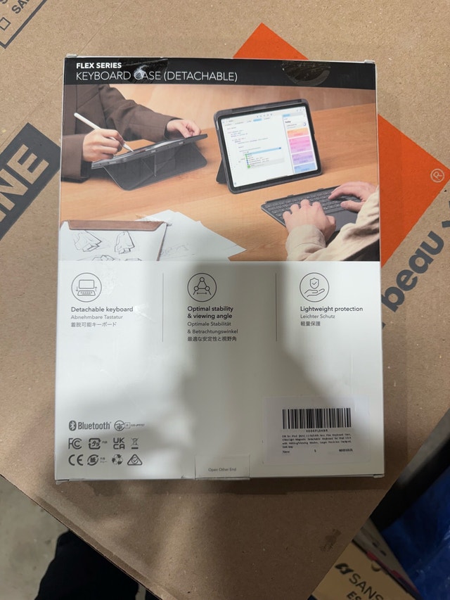 ESR Keyboard Case for iPad 10th/11th Gen - photo 2