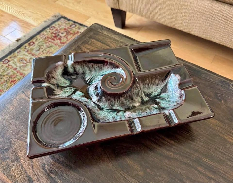 Beauce Pottery Quebec Canada 711 Ceramic Ashtray w/ Lighter Hold
