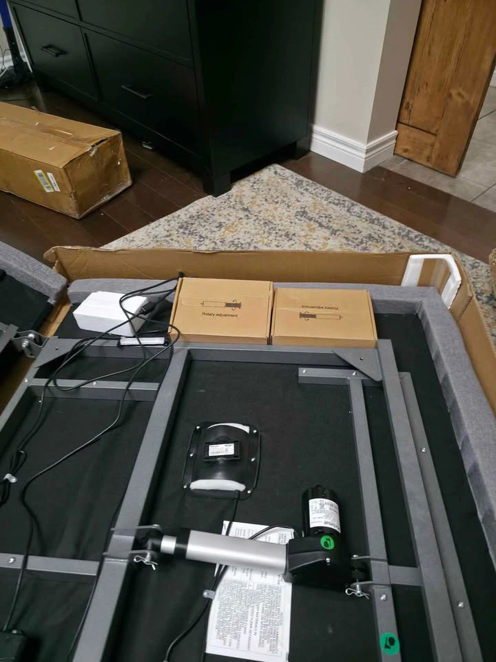 Queen Size Adjustable Bed Frame - photo 3