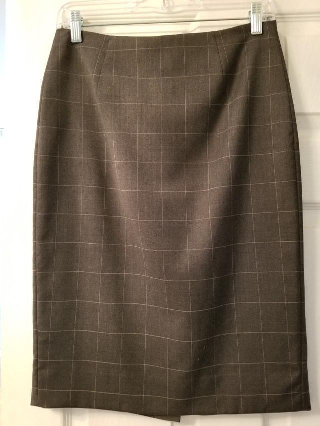 Woman's Hugo Boss Grey Pattern Skirt