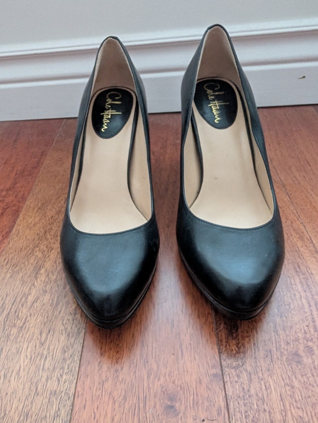 Cole Haan Nike Air Black Leather Pumps - photo 2