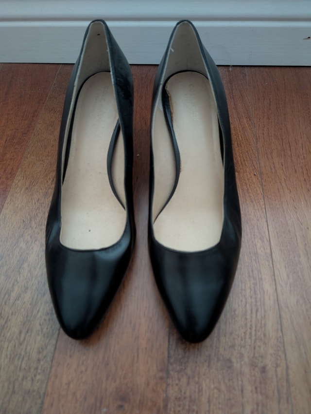 Cole Haan Black Leather Pumps