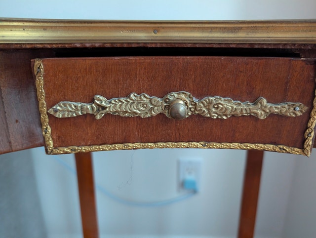 Two-tiered Kidney-Shaped Side Table - photo 3