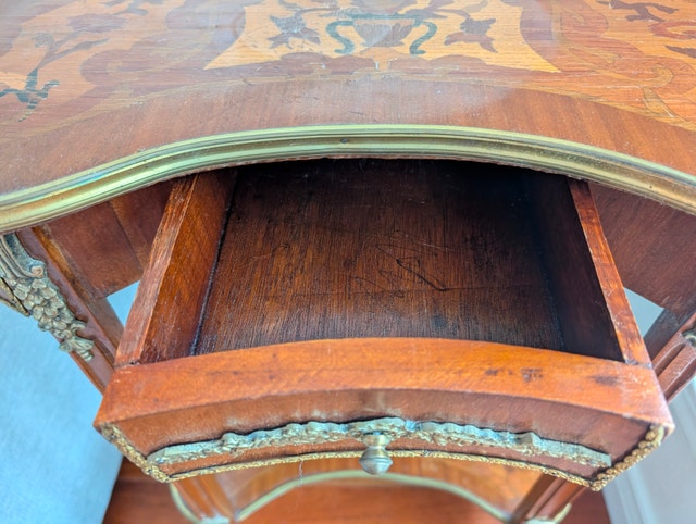 Two-tiered Kidney-Shaped Side Table - photo 4